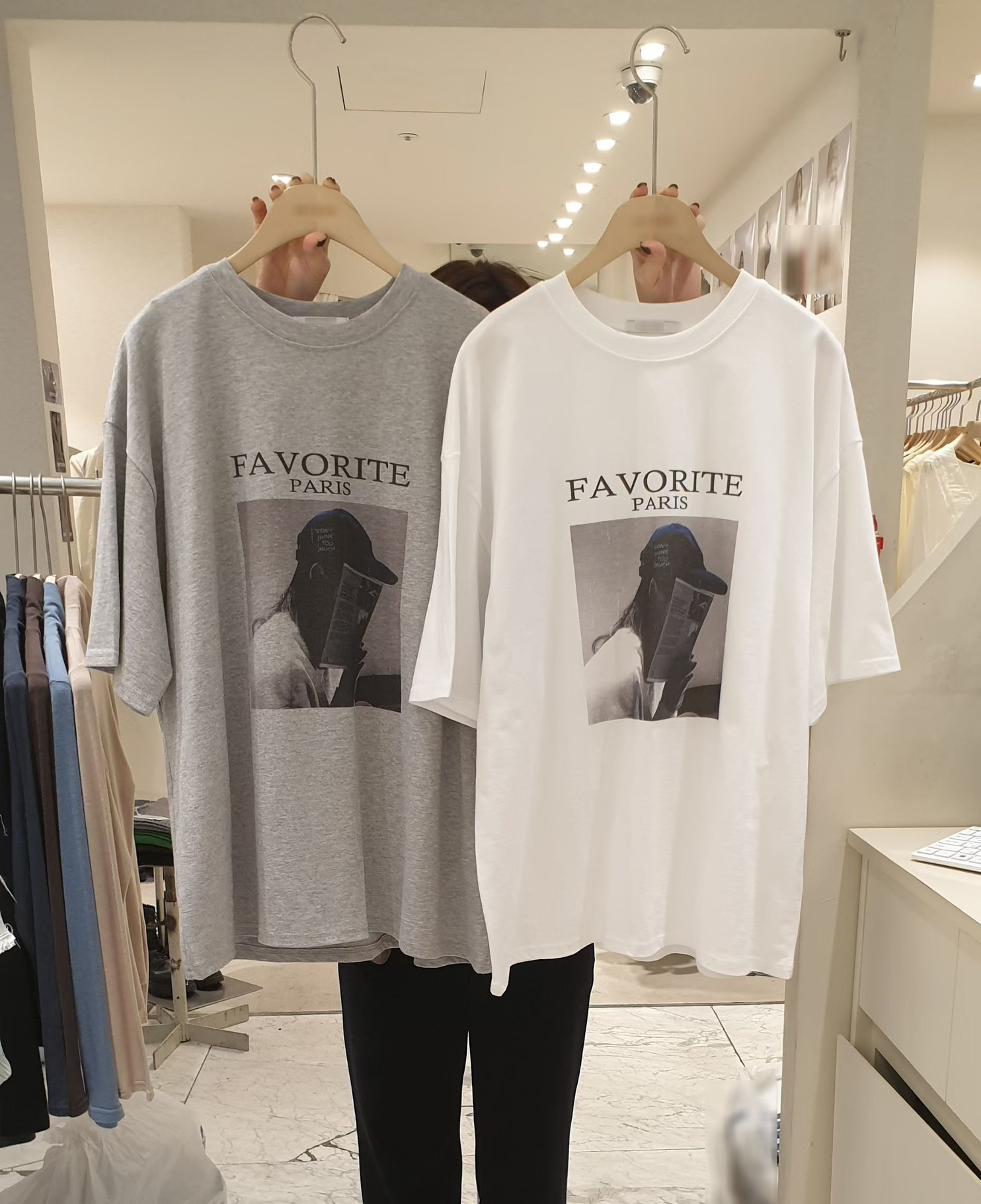 B72.小臉歐膩巴黎女孩寬鬆TEE