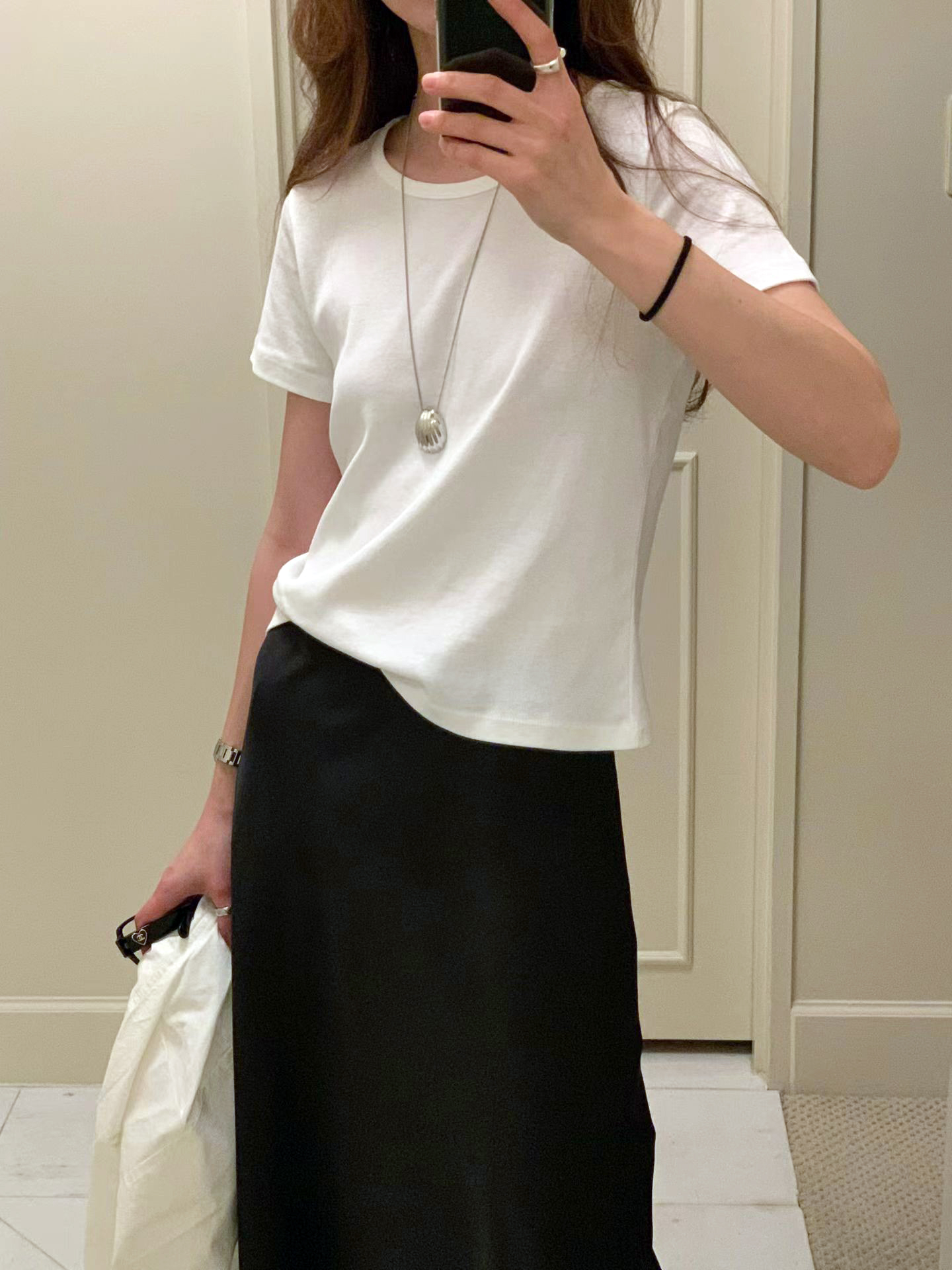 A15.顏值家肩前移顯瘦TEE