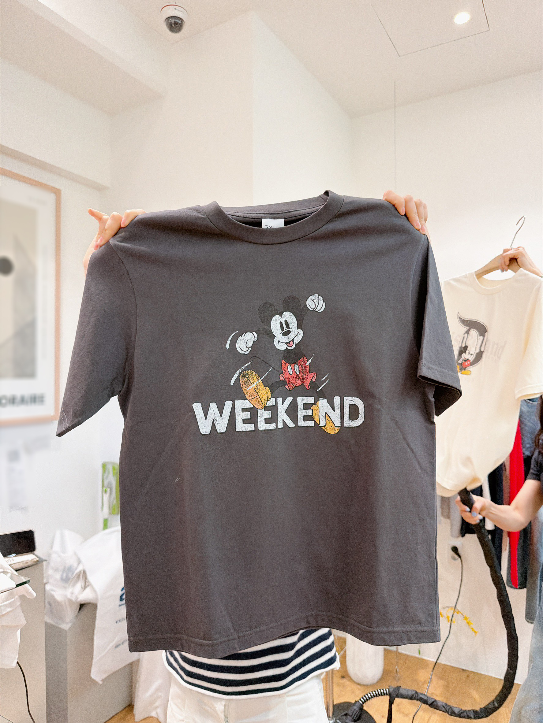 WEEKEND卡通TEE