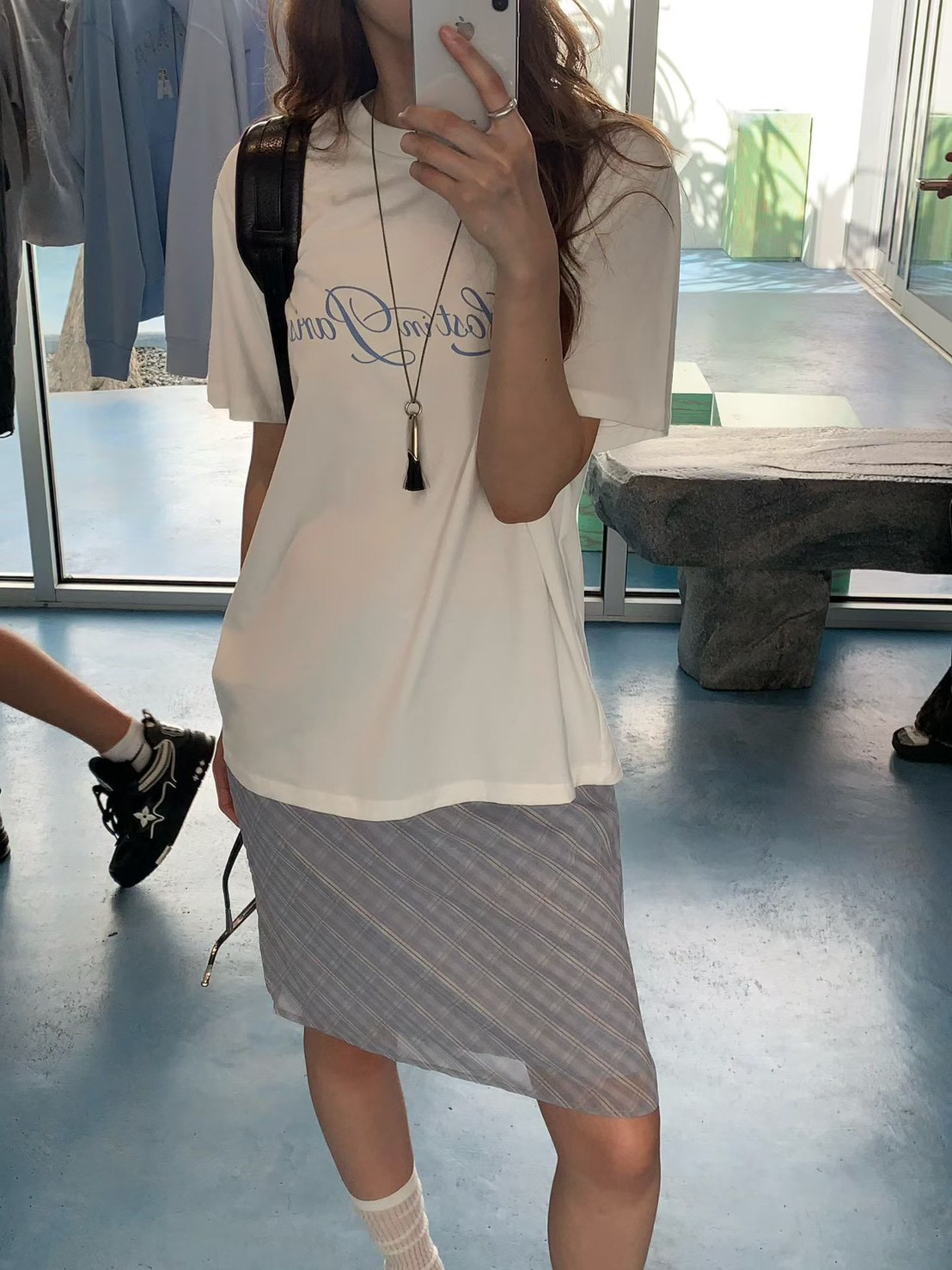 B20.大V家時尚草寫TEE