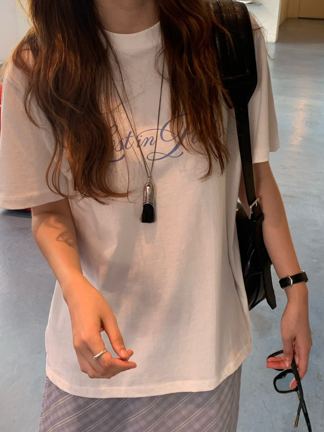 B20.大V家時尚草寫TEE