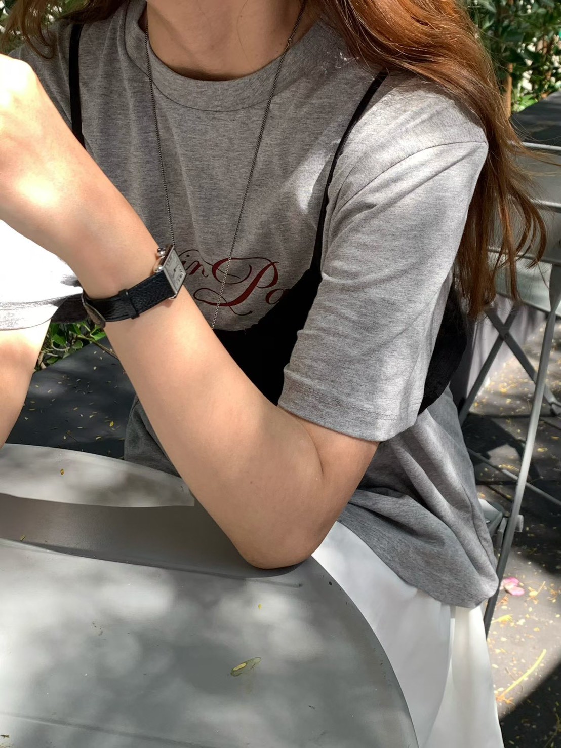 B20.大V家時尚草寫TEE