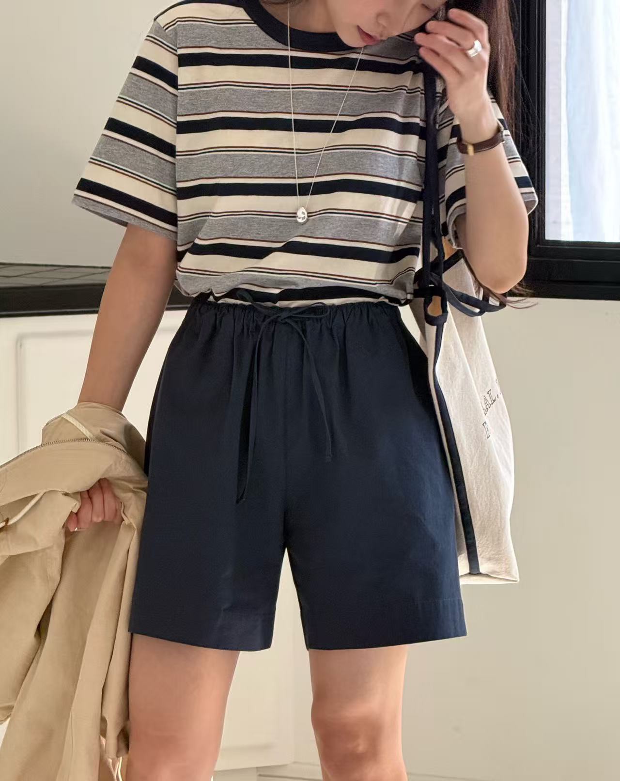 B10.復古配色條紋TEE