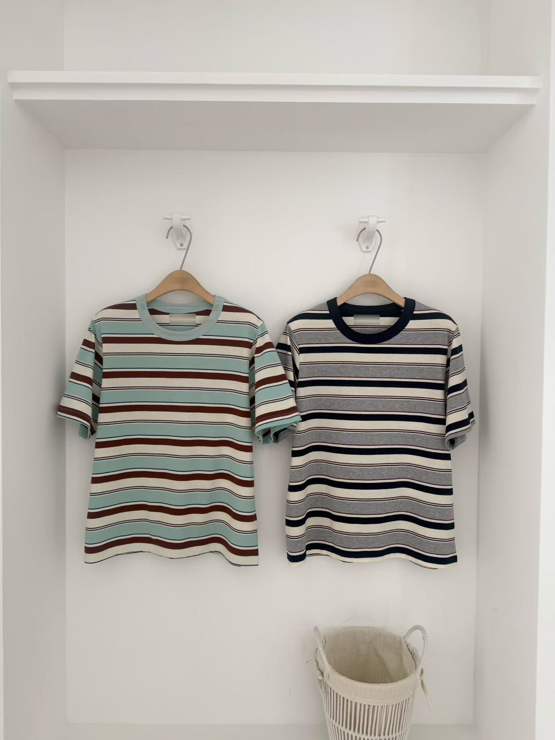 B10.復古配色條紋TEE