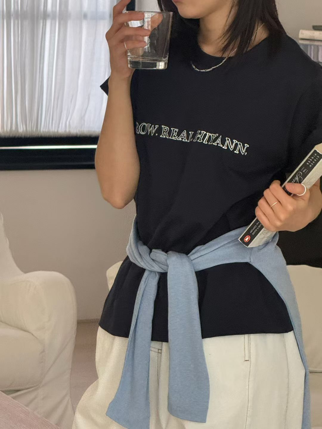 B05.時尚英文休閒字TEE