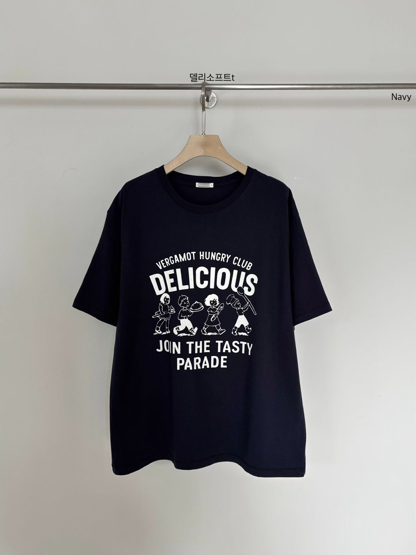 B87.小V家童趣插畫TEE