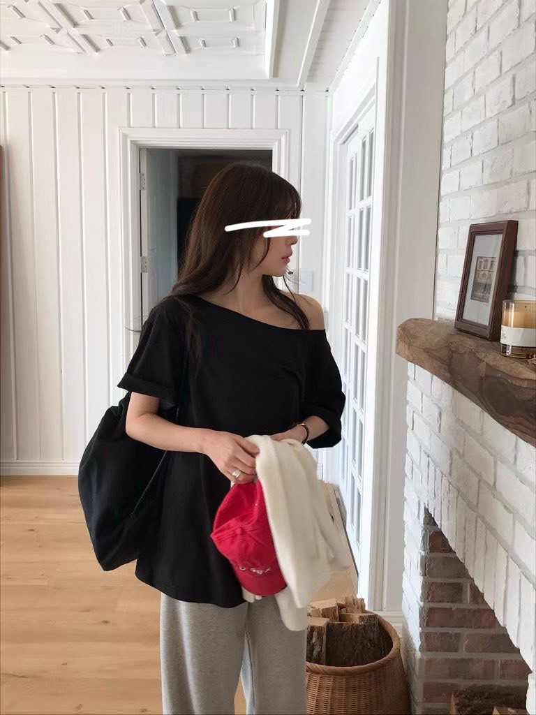 B85.小V家好搭配大圓領薄TEE