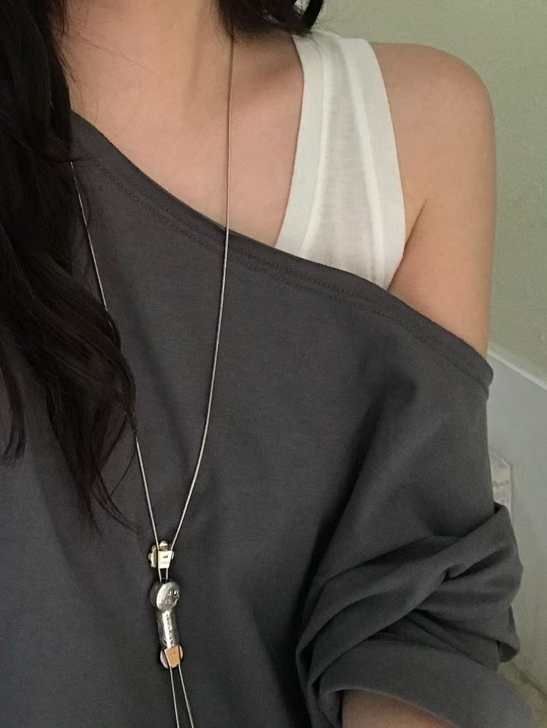 B85.小V家好搭配大圓領薄TEE