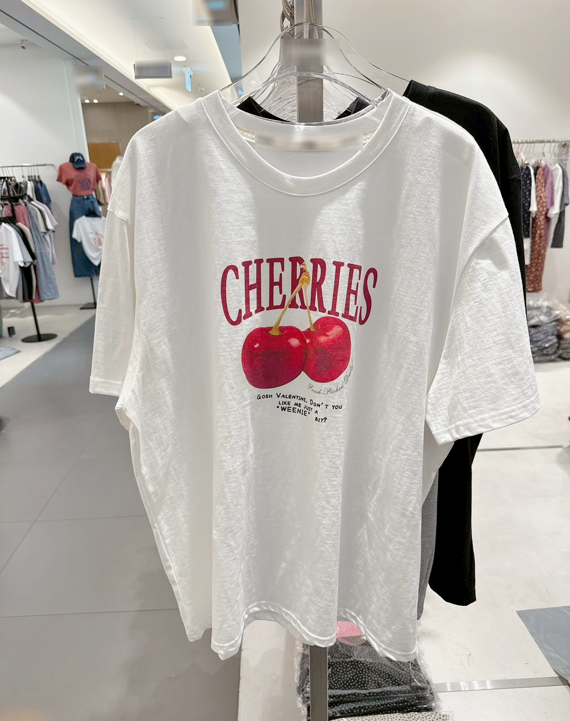 A06.亮眼女孩櫻桃TEE