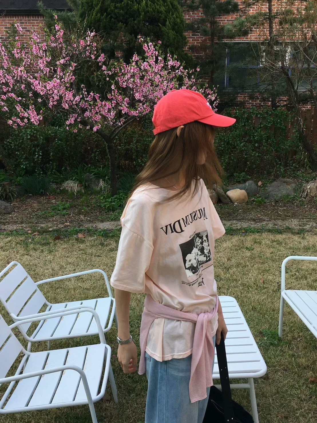 B31.櫥窗家MUSIUM DIV花卉TEE