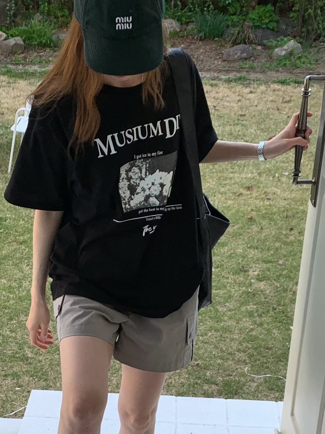 B31.櫥窗家MUSIUM DIV花卉TEE