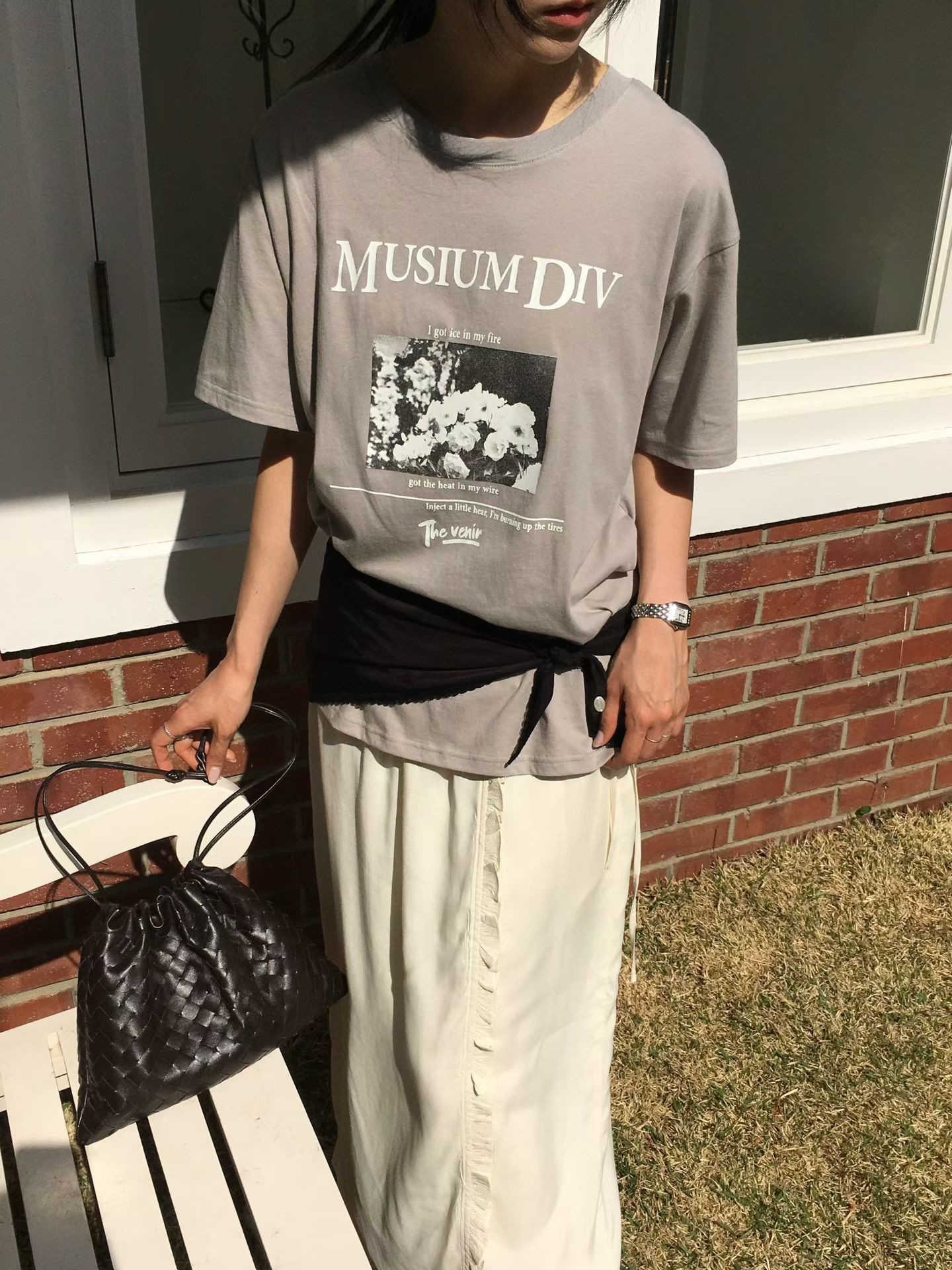 B31.櫥窗家MUSIUM DIV花卉TEE