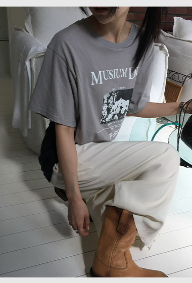 B31.櫥窗家MUSIUM DIV花卉TEE
