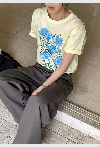 B40.櫥窗家朝氣女孩花朵TEE