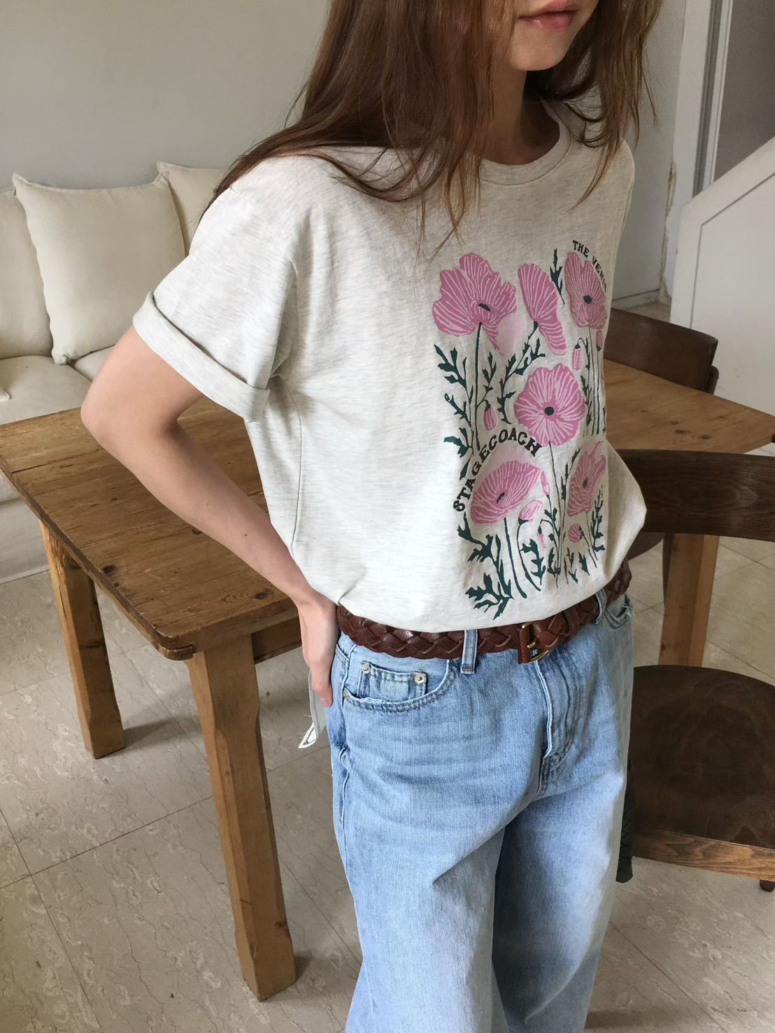 B40.櫥窗家朝氣女孩花朵TEE