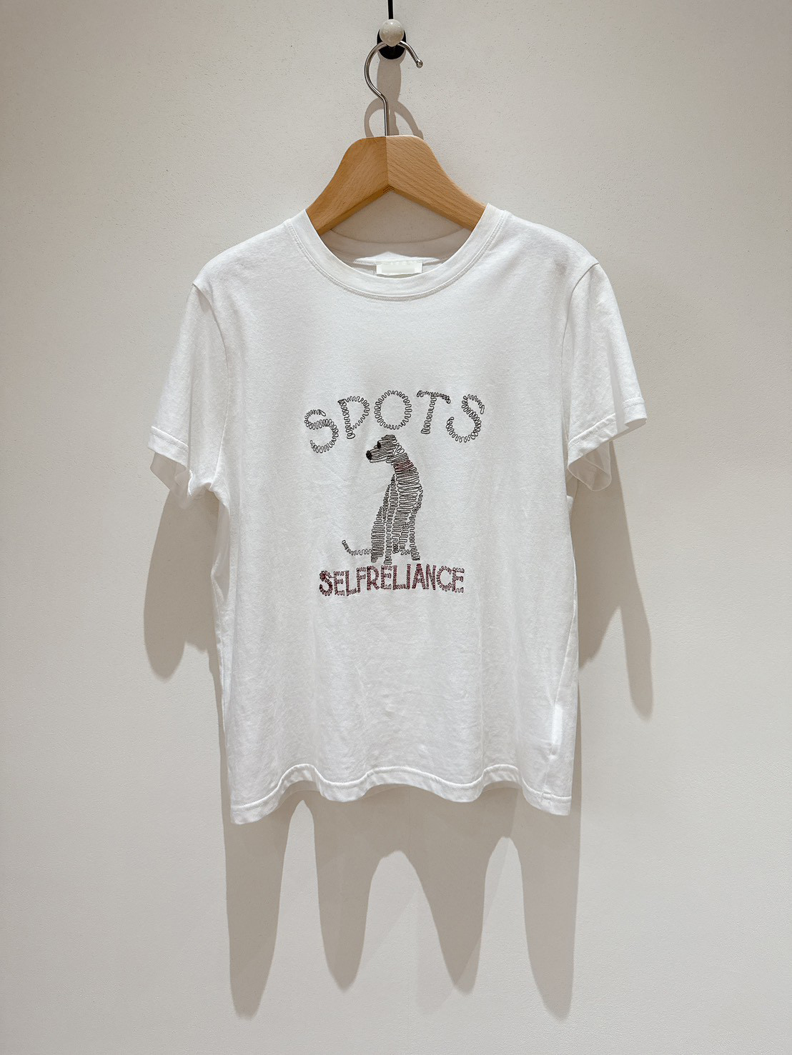 A08.亮眼繡線狗狗TEE