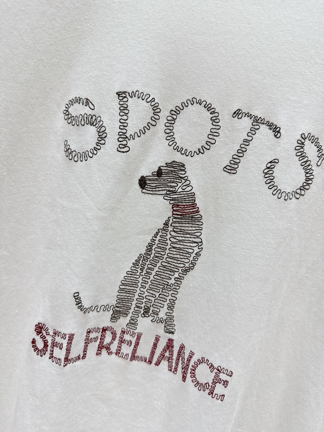 A08.亮眼繡線狗狗TEE