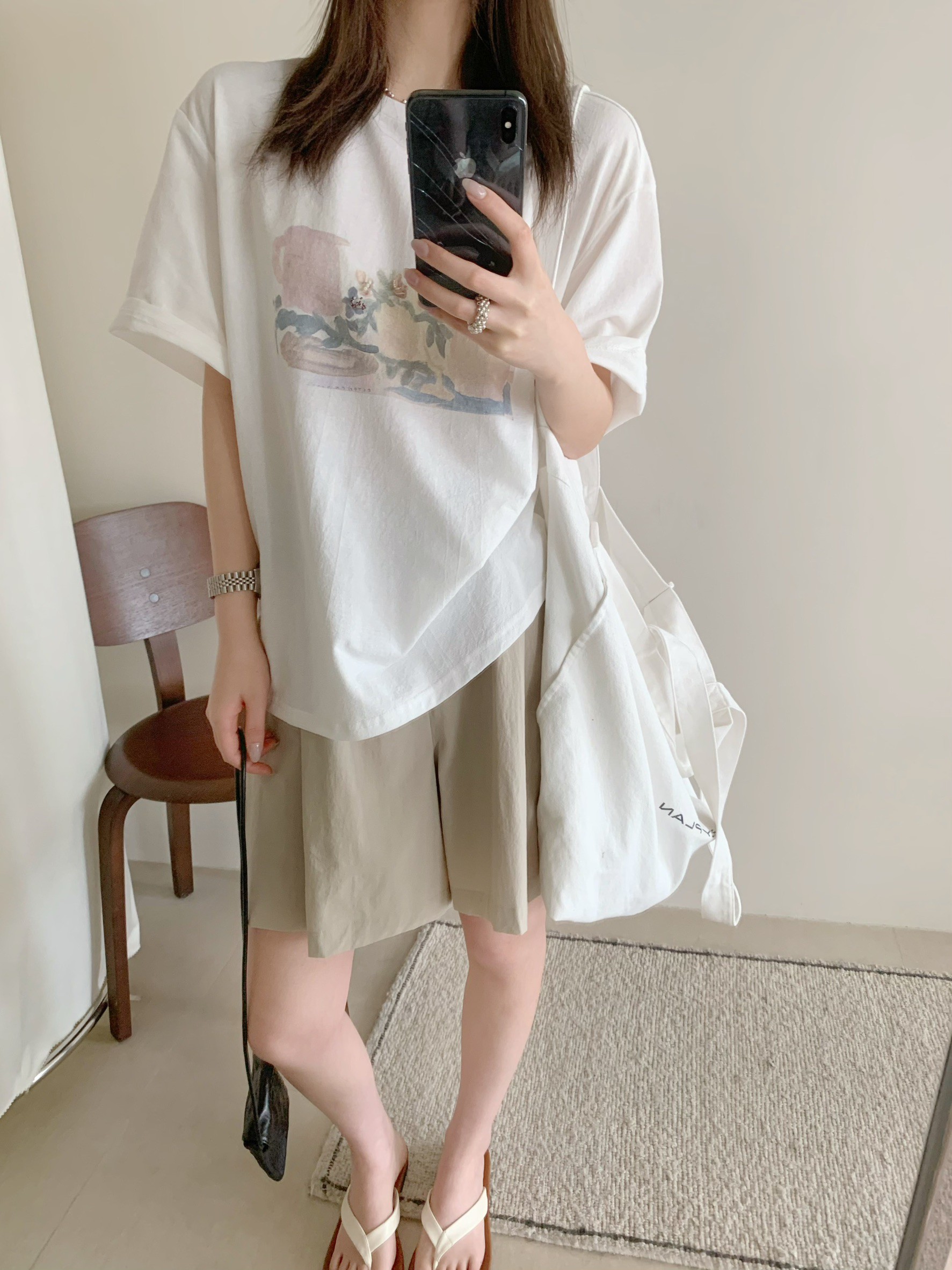 A29.粉彩花卉立體珠珠TEE