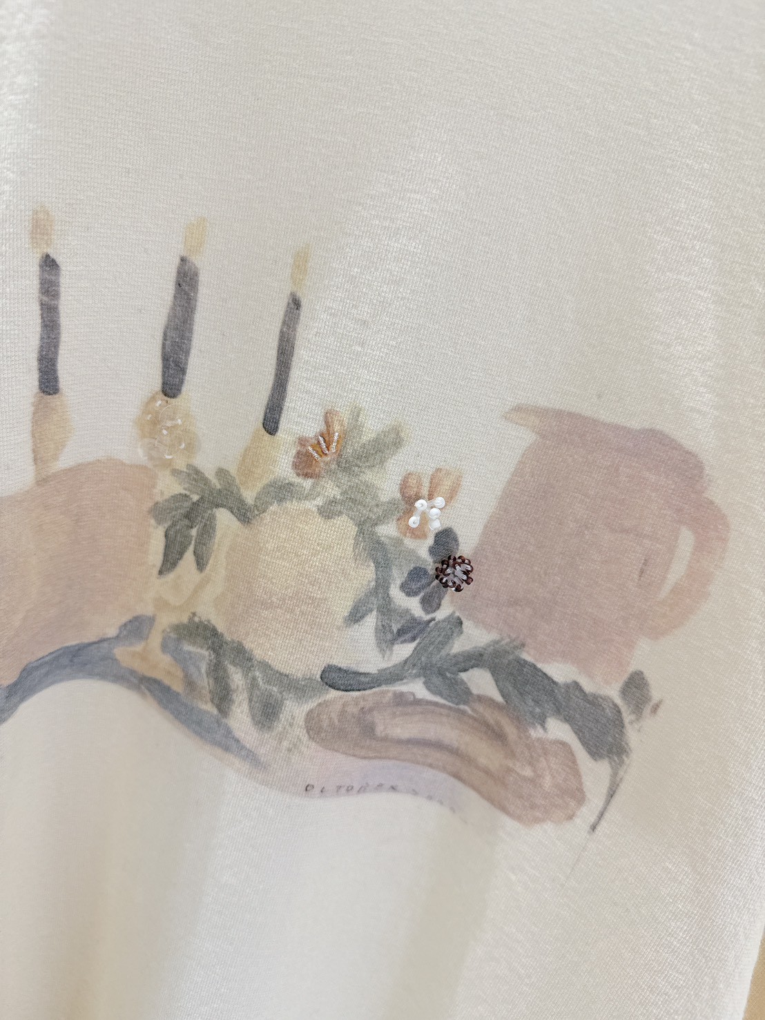 A29.粉彩花卉立體珠珠TEE