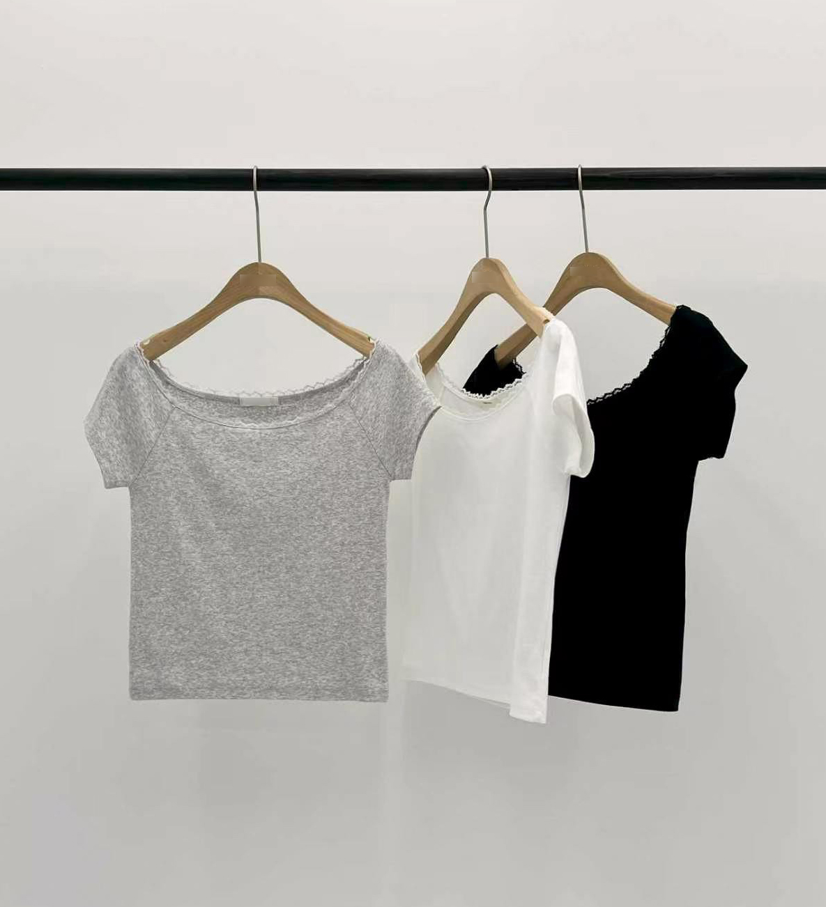 B15.大V家性感Lace一字肩TEE