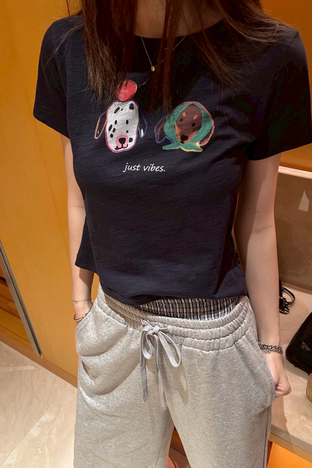 A13.可愛短版頭巾蘋狗tee