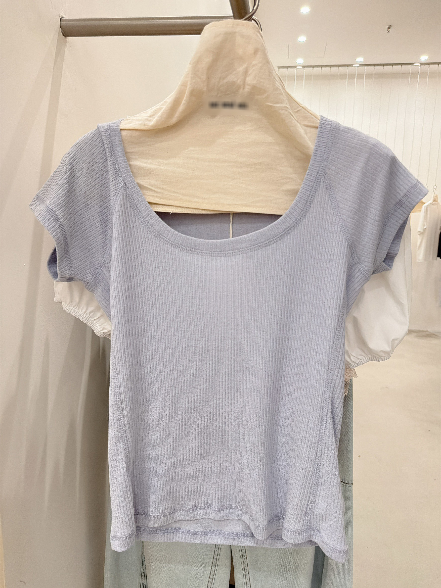 B14.夏日顯瘦直坑條TEE
