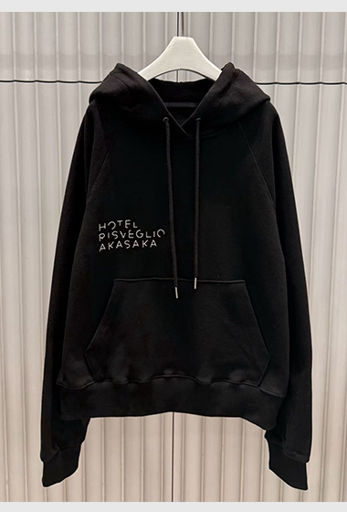 B102.帽可調家簡約印字連帽TEE
