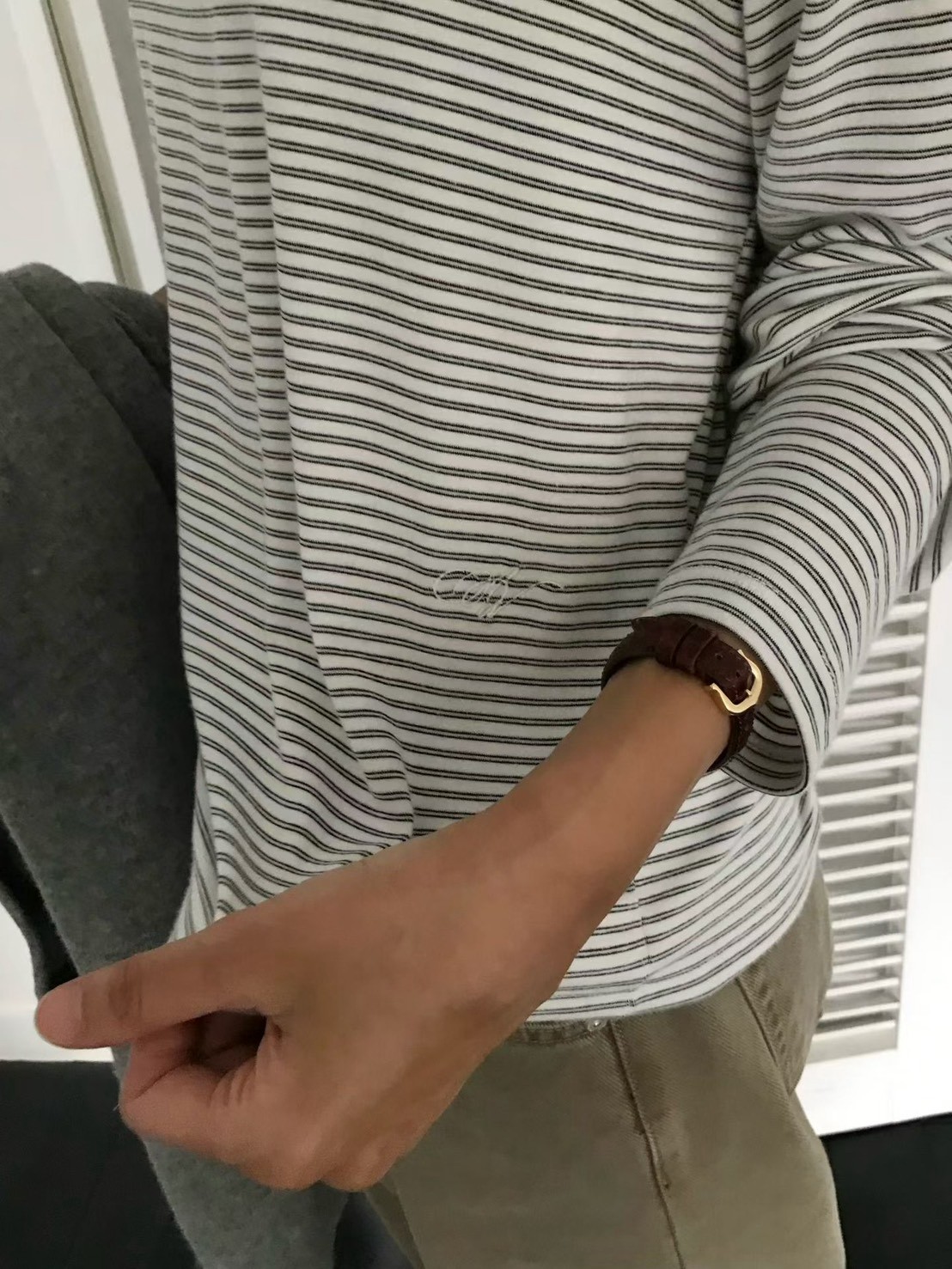 B89.小V家微醺細條紋長袖