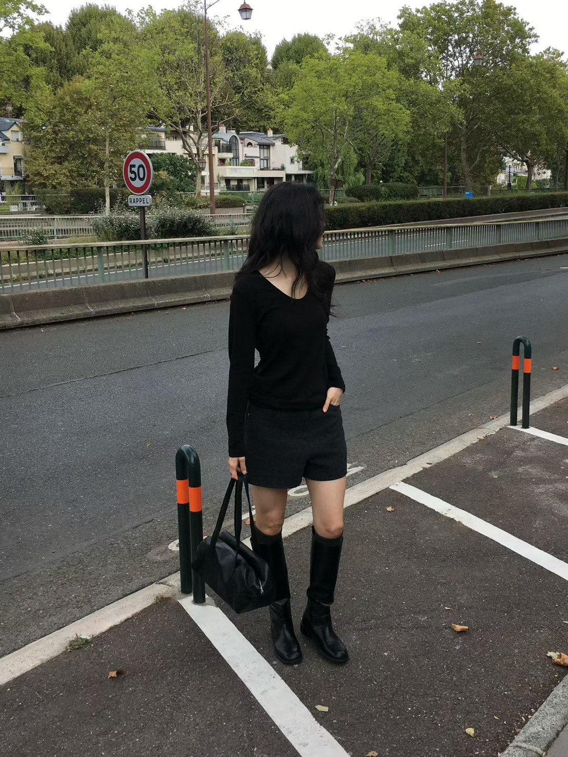A12.櫥窗家微涼磨毛U領TEE