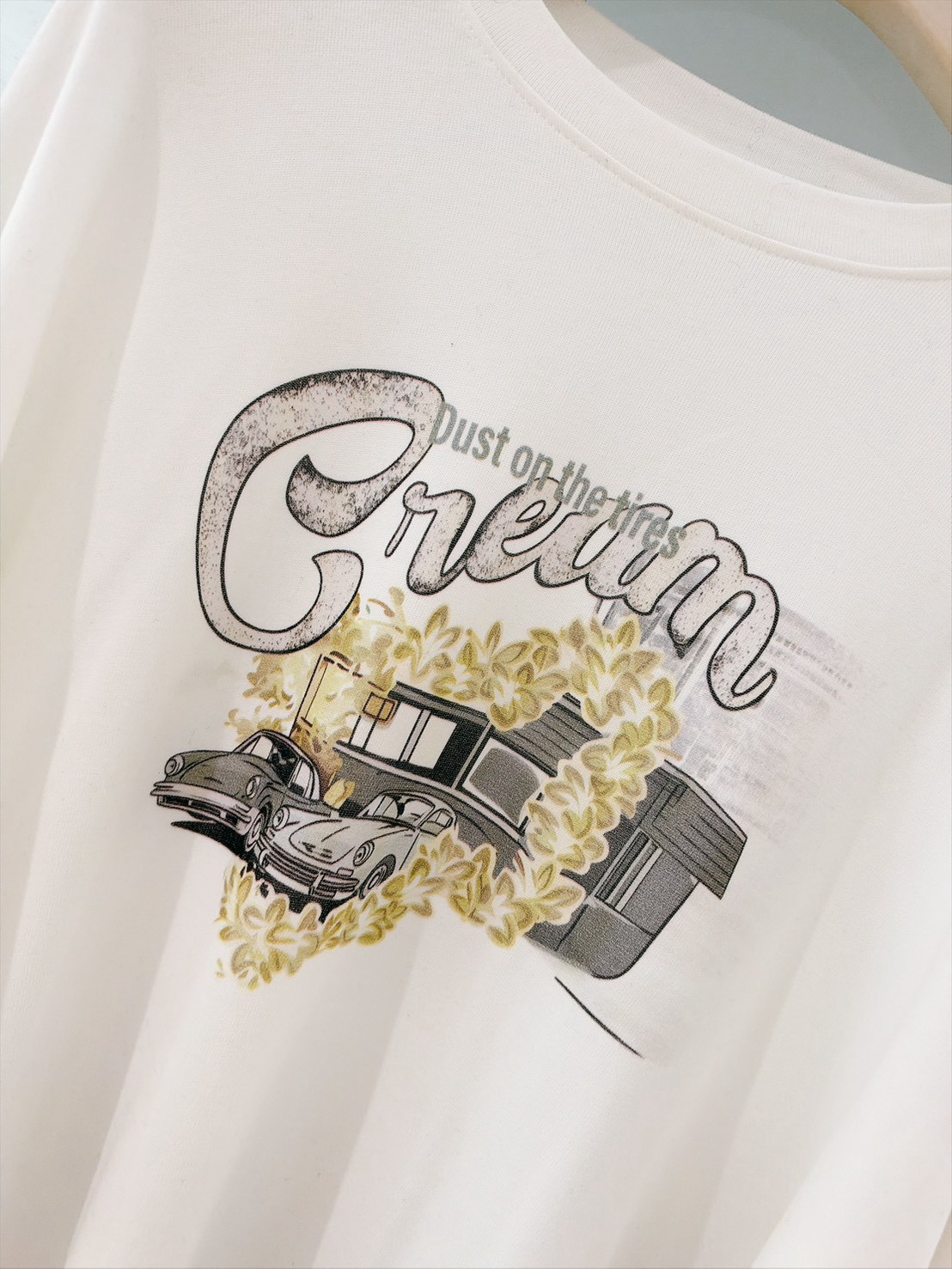 B01.復古汽車磨毛字TEE