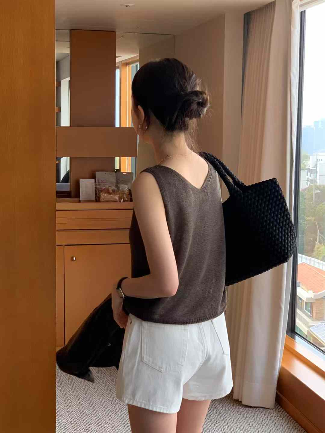A72.簡單質感V領針織背心