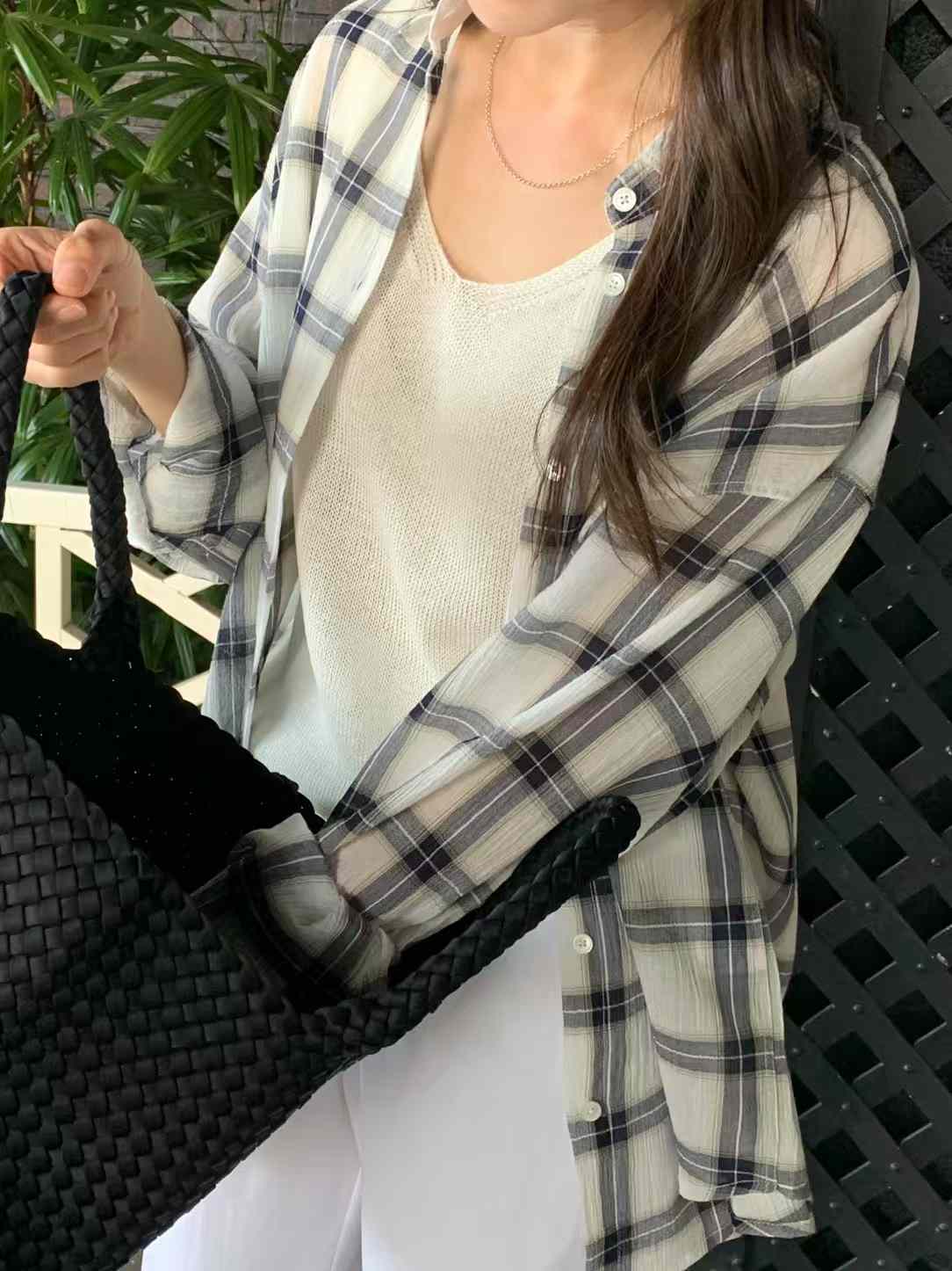 A72.簡單質感V領針織背心