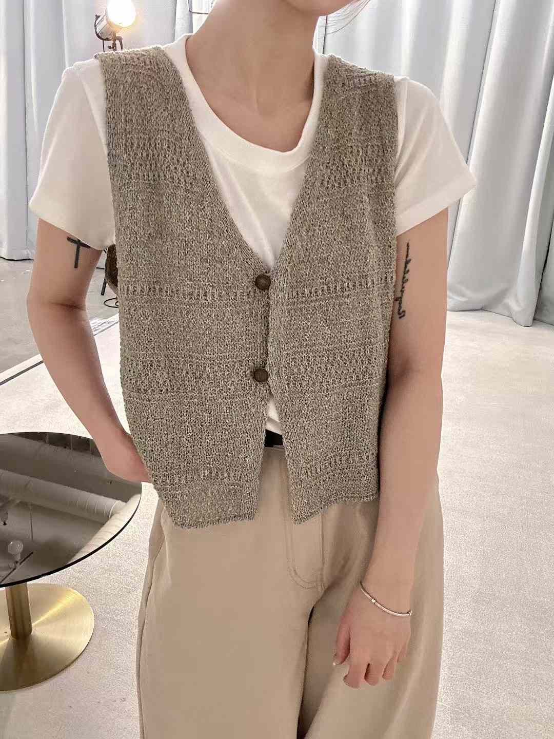 A98.日系雙釦針織背心