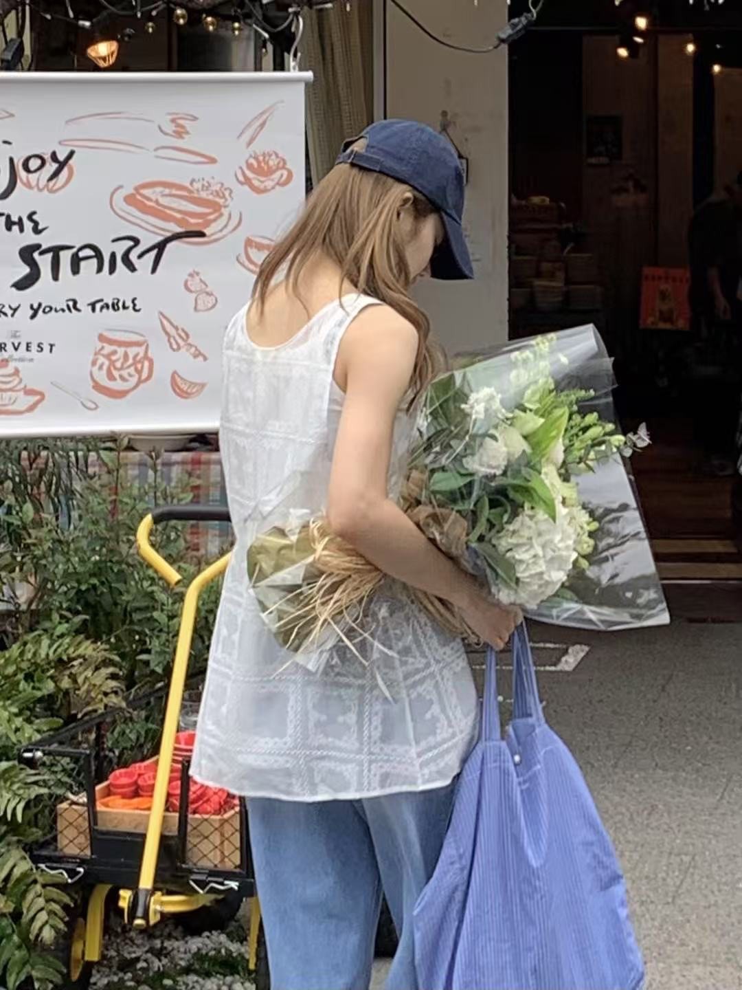 A102.甜美布花格紋造型背心