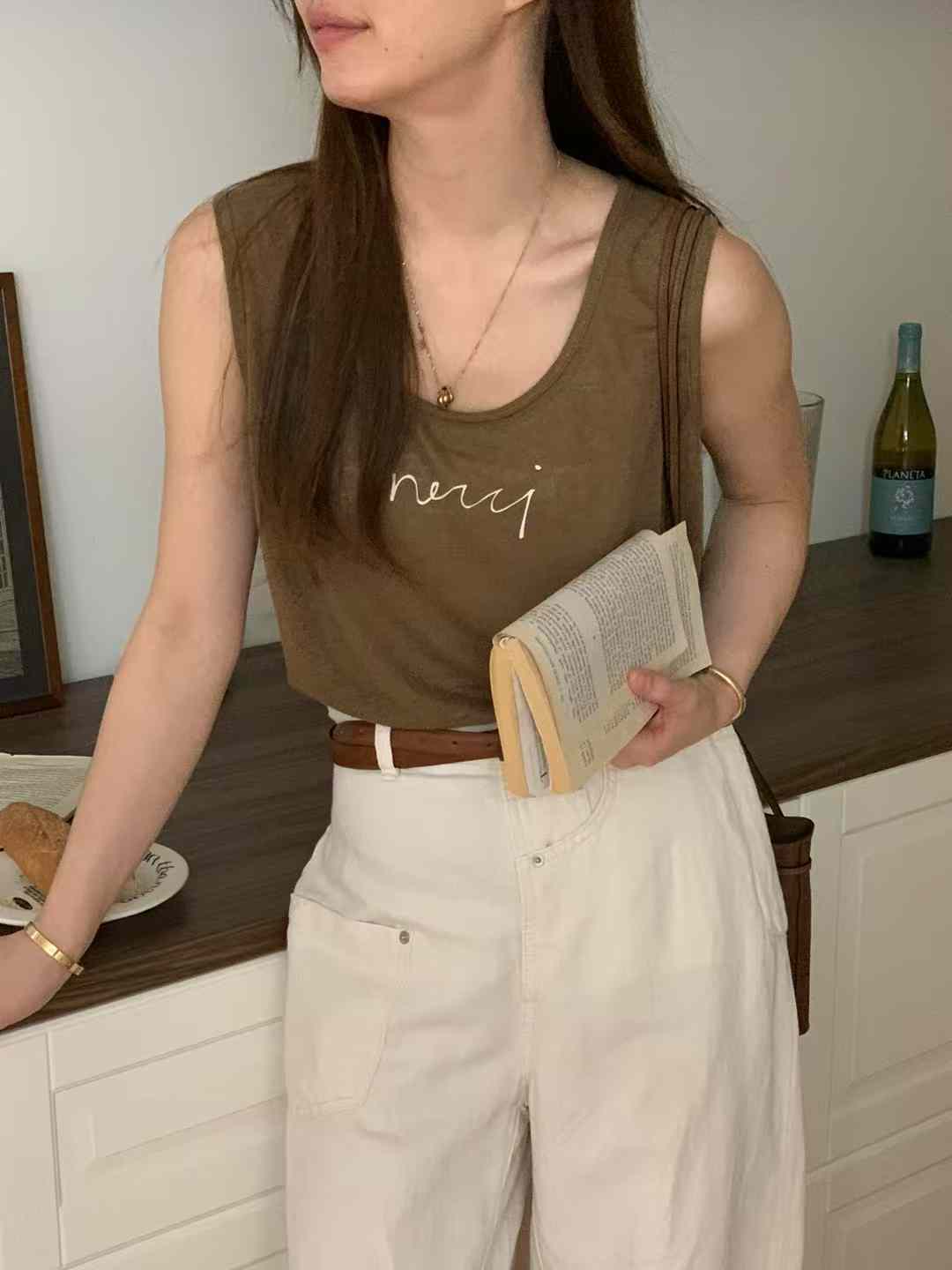 A100.可愛歐膩夏日U領印字亞麻背心