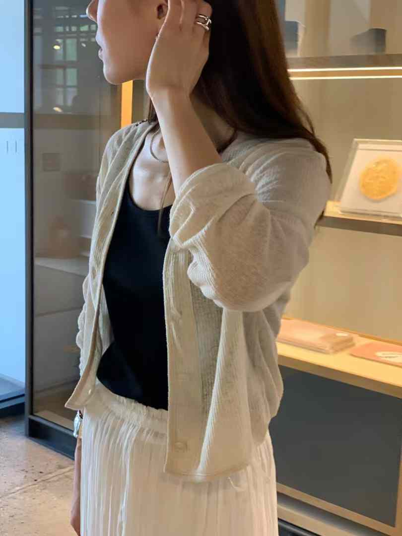清爽家莫代爾混紡修身背心