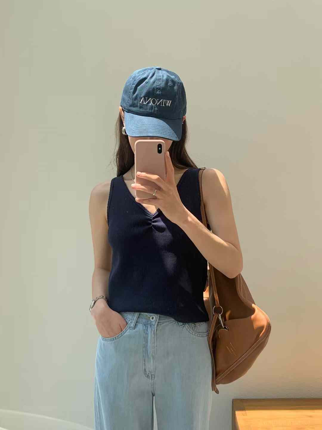 清爽家V領抓皺莫代爾背心