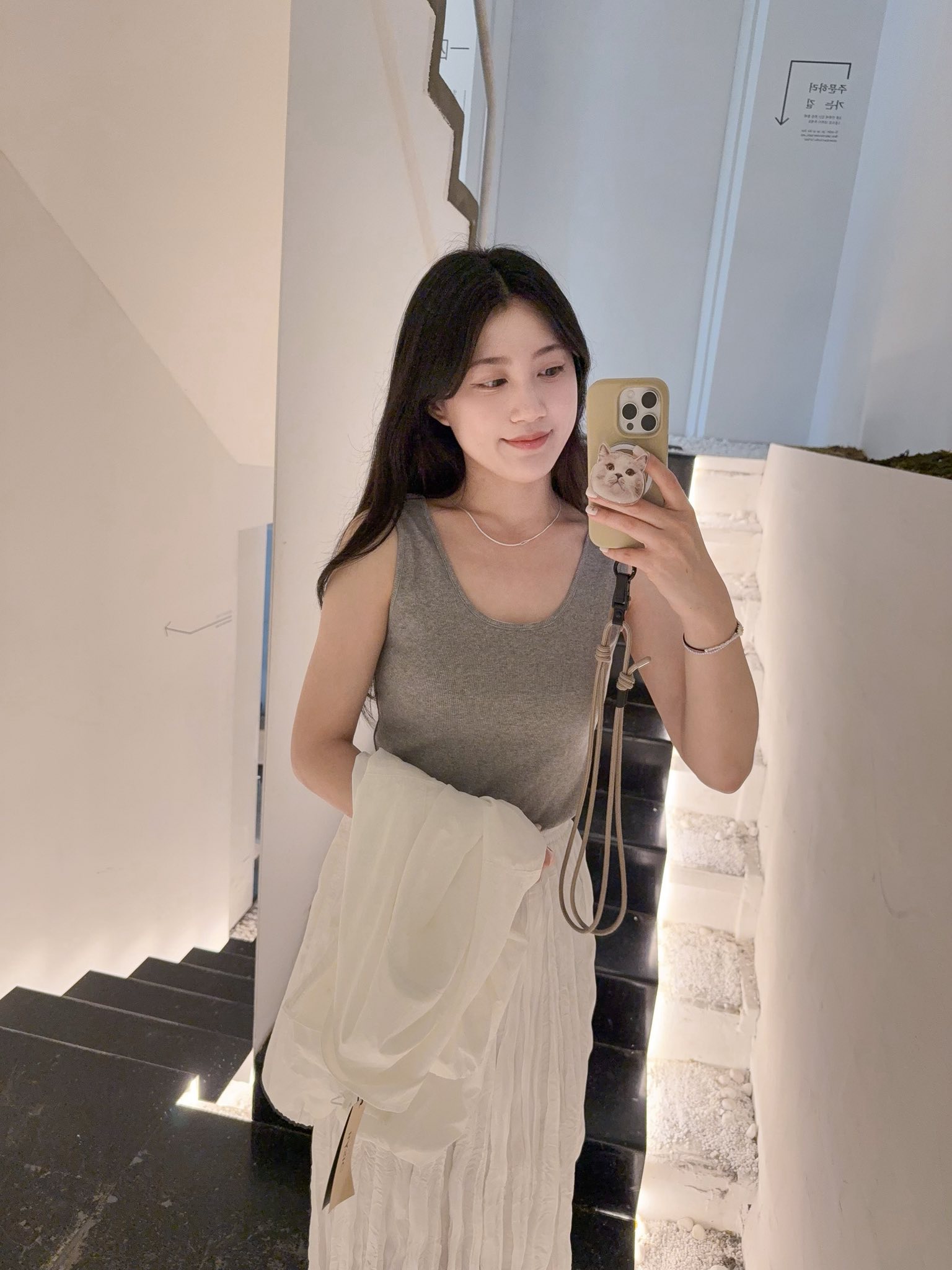 女孩必備基礎彈性背心