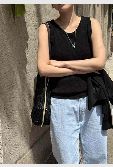 A46.瘦瘦歐膩圓領針織背心