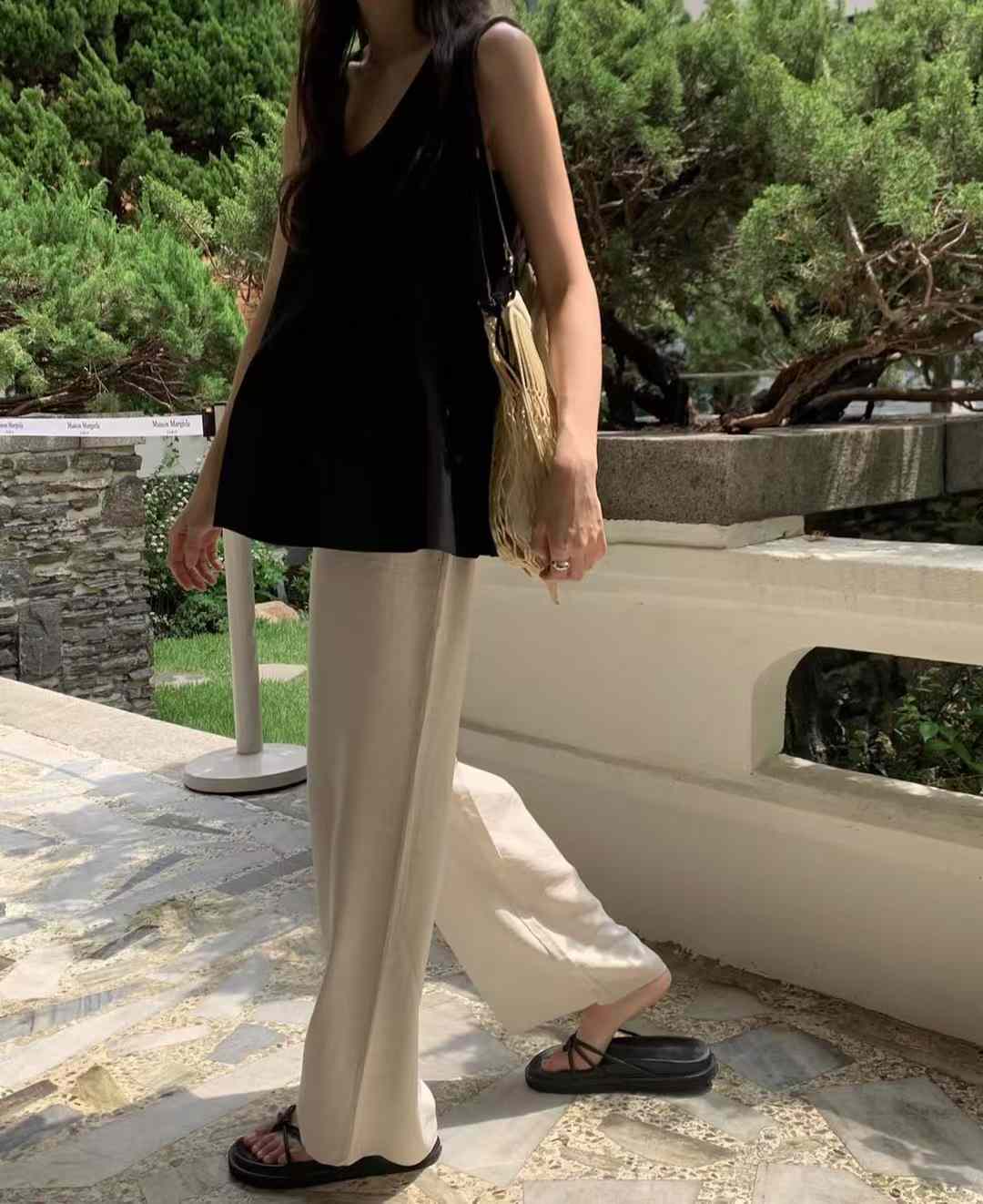 A24.顏值家顯瘦V領長版背心