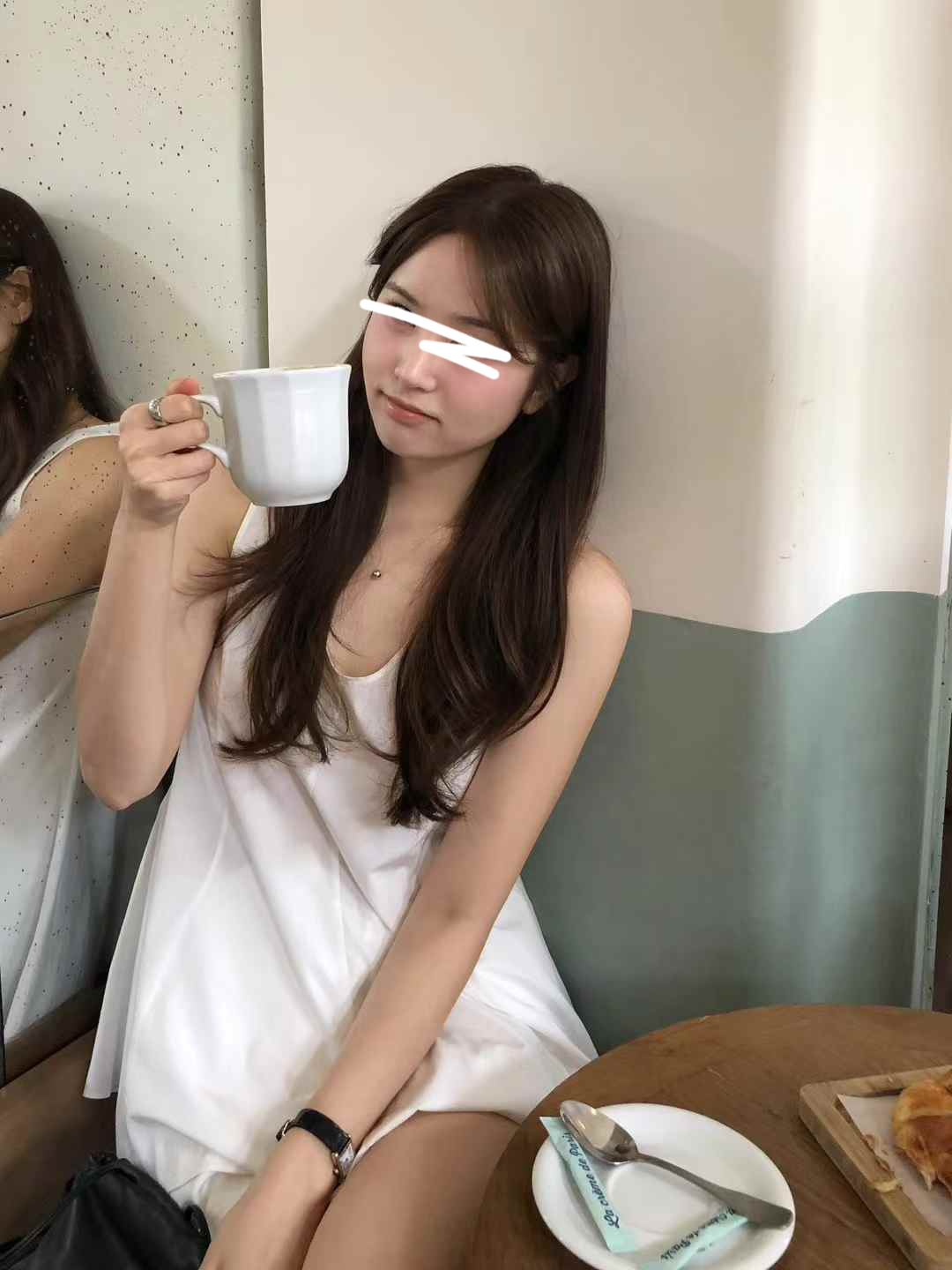 A24.顏值家顯瘦V領長版背心
