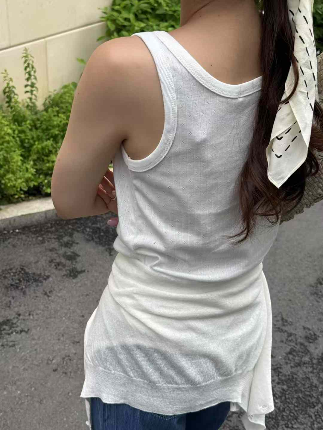 A45.瘦瘦歐溫柔緹花彈性背心