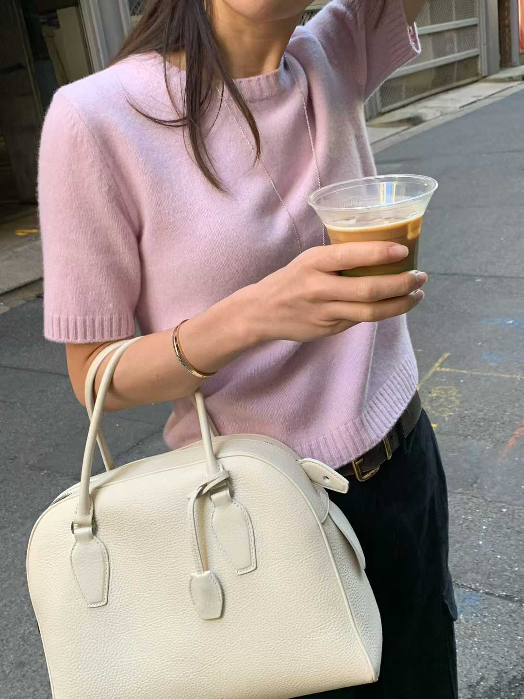 B39.清爽家多彩短袖坑條滾邊毛衣