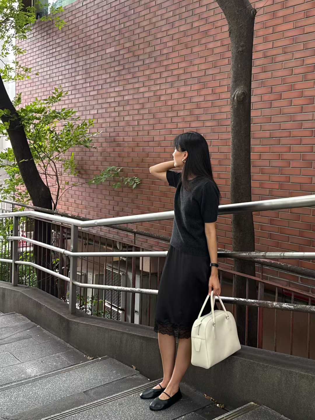 B39.清爽家多彩短袖坑條滾邊毛衣