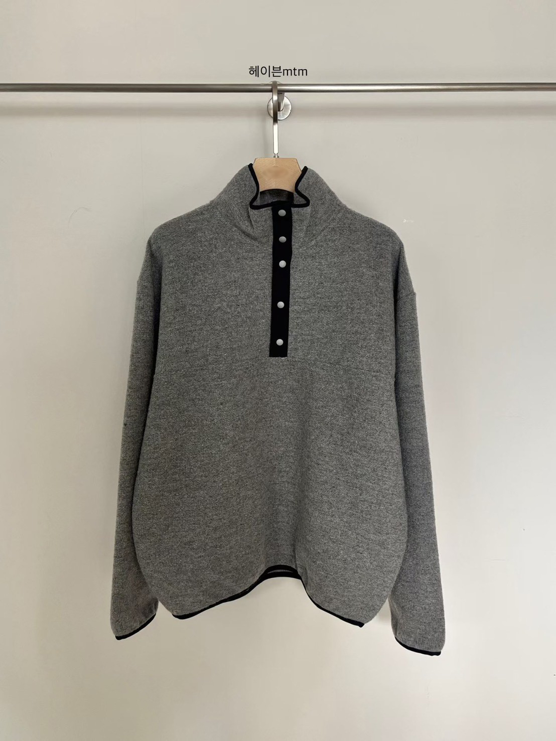 A16.小V家BOY羊毛混紡立領上衣