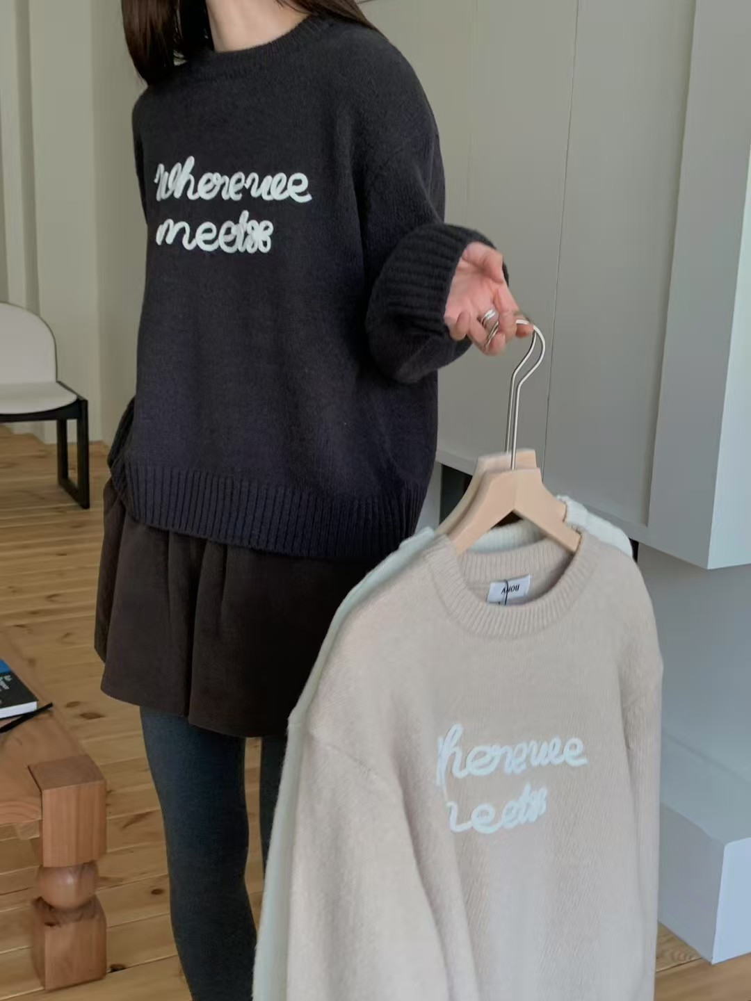 B41.可愛英文半立體繡字毛衣