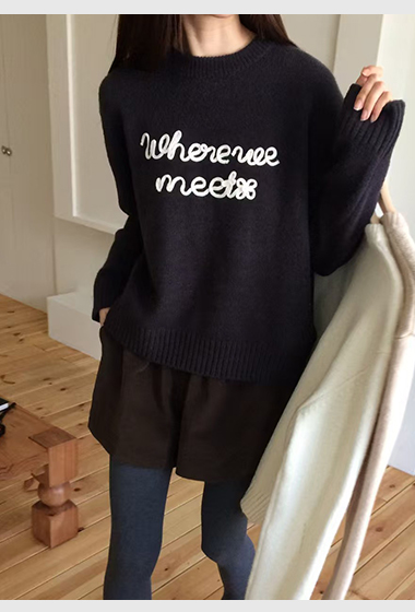 B41.可愛英文半立體繡字毛衣