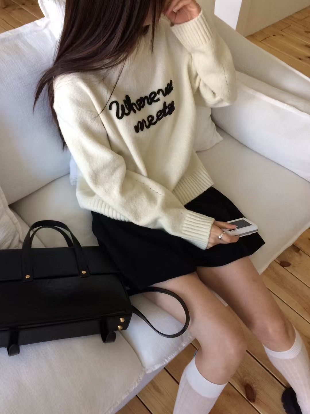 B41.可愛英文半立體繡字毛衣