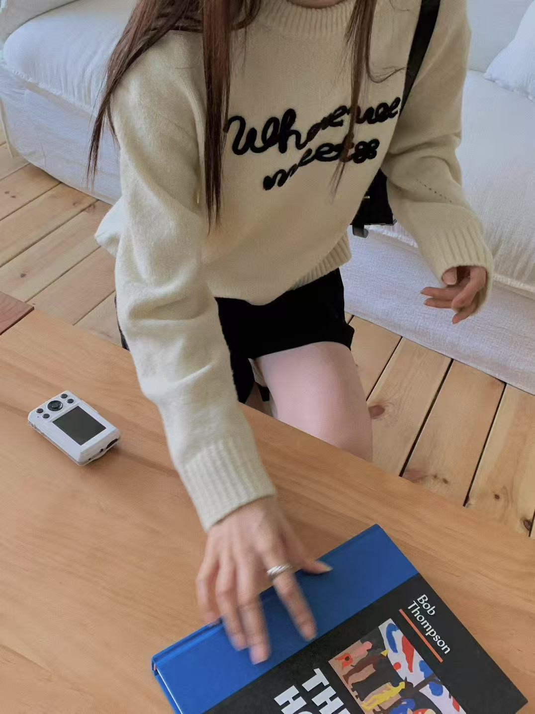 B41.可愛英文半立體繡字毛衣