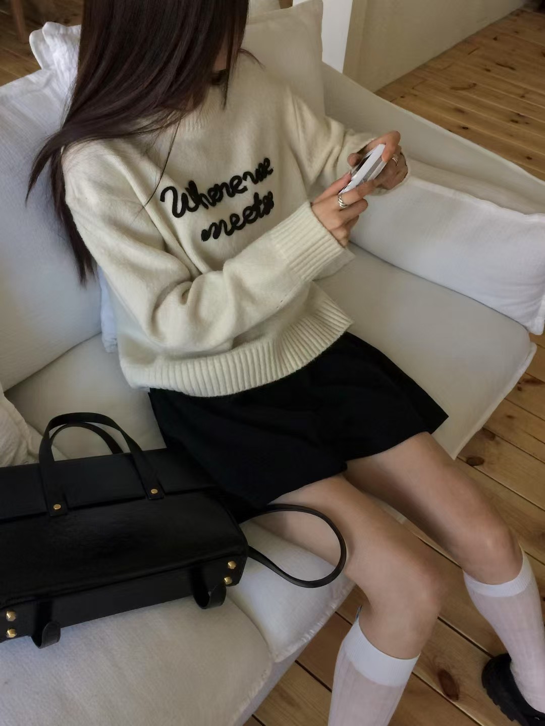 B41.可愛英文半立體繡字毛衣